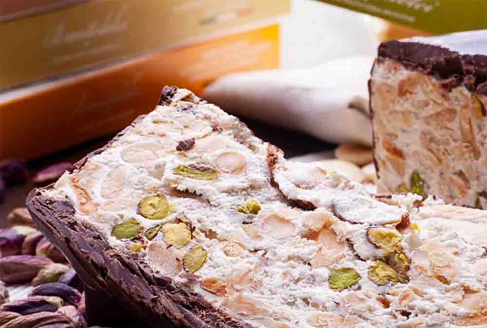 Mandel-Nougat